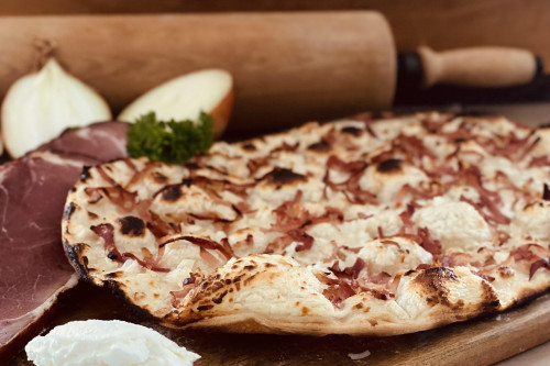 Flammenkuchen Speck - Zwiebeln